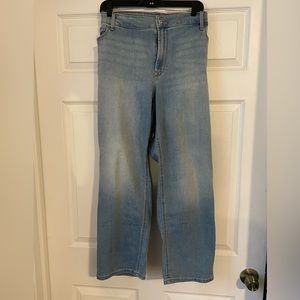 Med wash jeans from Old Navy, size 22.